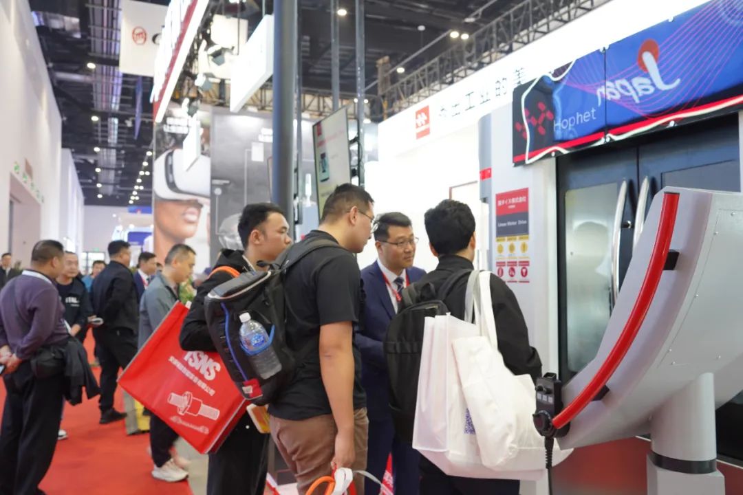 1746676714.jpg 640 (4).jpg